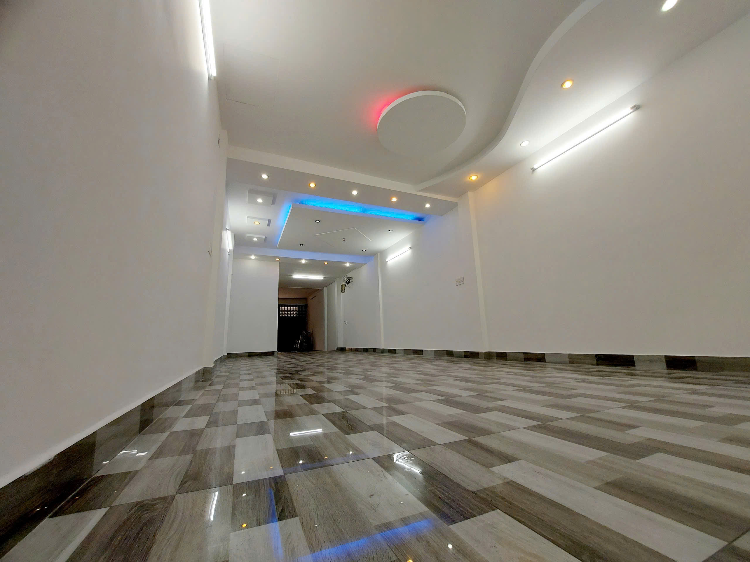 Cho thuê nhà Mặt tiền CHỢ TÂN HƯƠNG 126m² - 20Triệu - Ảnh 1